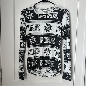 PINK Victoria's Secret Black & White Holiday Knit Long Sleeve Top